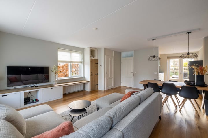 Photo 14 of Aambeeld 6