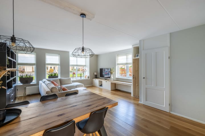 Photo 20 of Aambeeld 6