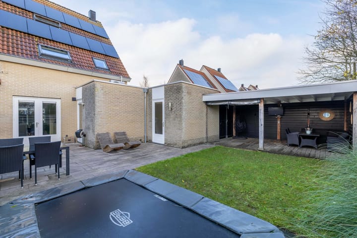 Photo 24 of Aambeeld 6