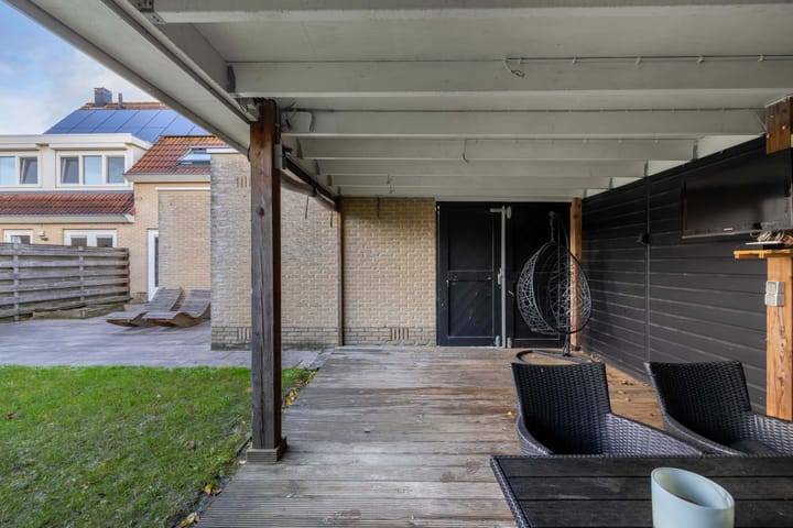 Photo 26 of Aambeeld 6