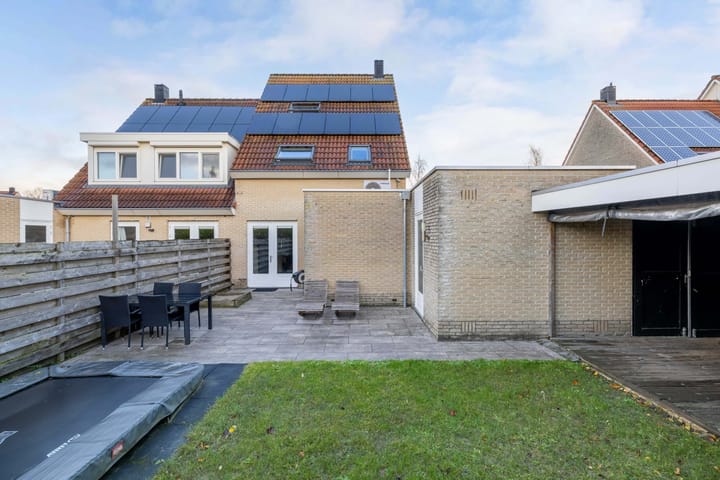 Photo 27 of Aambeeld 6