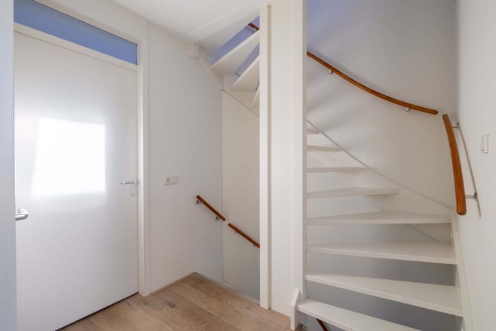 Photo 28 of Aambeeld 6