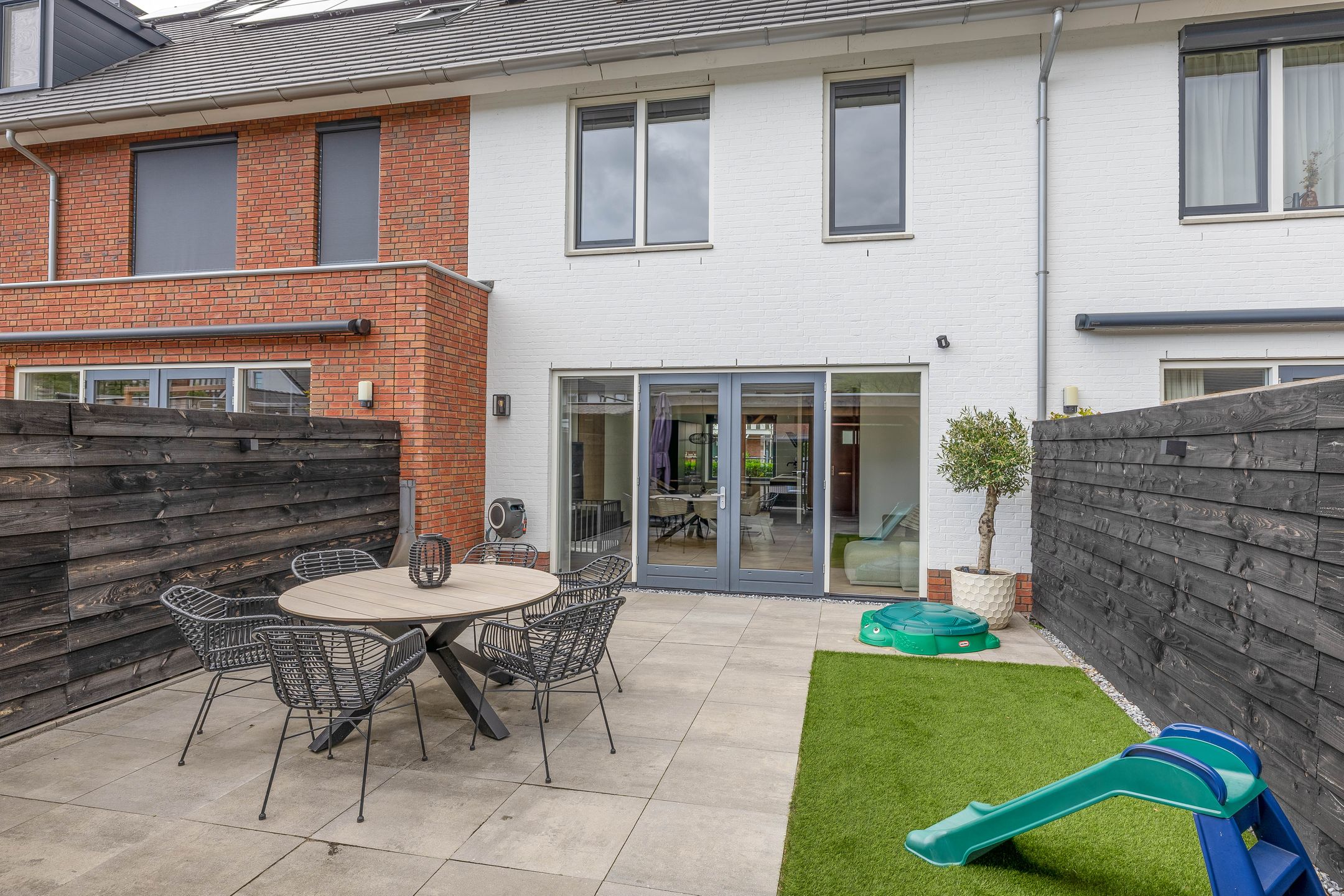 Foto 15 van Metselbij 9