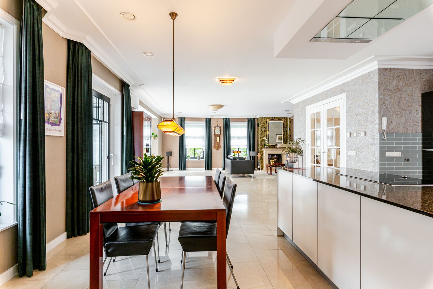 Foto 25 van Hachimanstraat 13