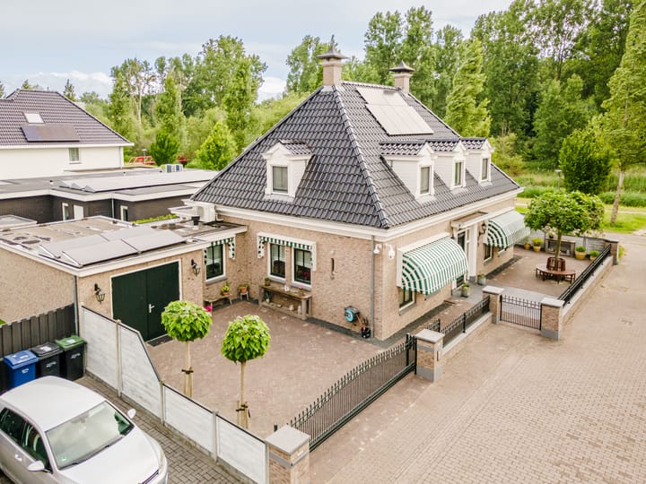 Foto 45 van Hachimanstraat 13