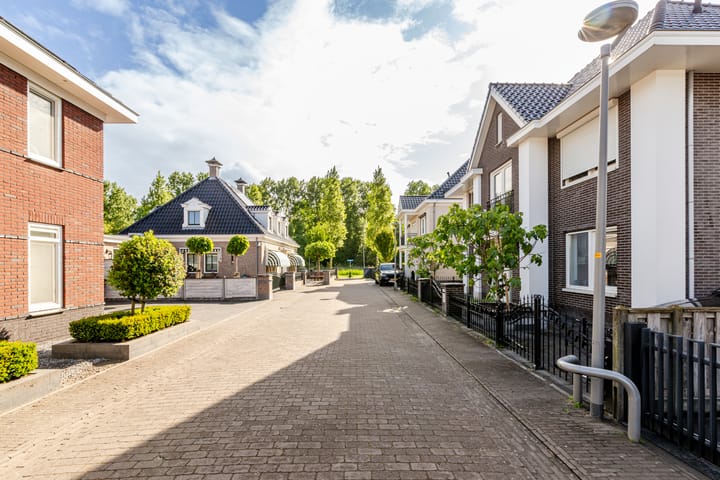 Foto 51 van Hachimanstraat 13