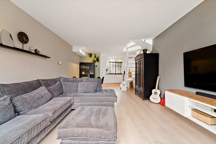 Photo 4 of Anna Boogerd 23