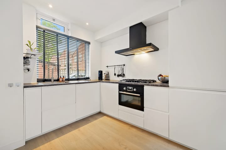 Photo 8 of Anna Boogerd 23