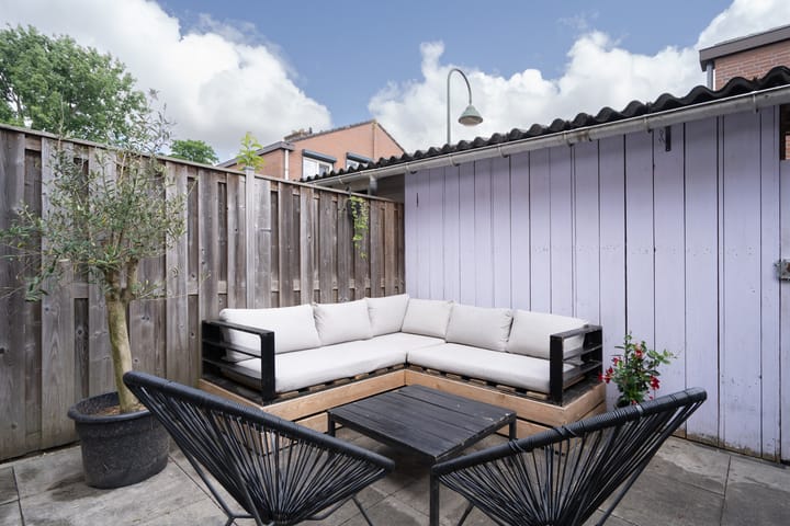 Photo 12 of Anna Boogerd 23