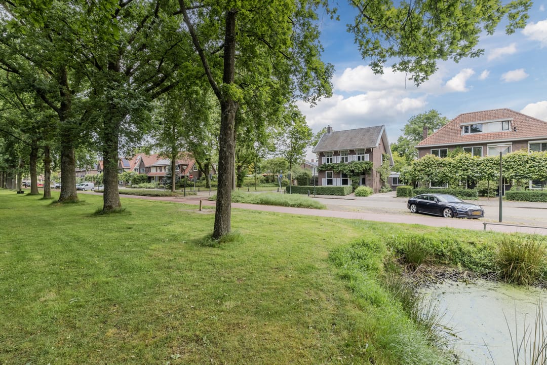 Foto 2 van Parallelweg 33