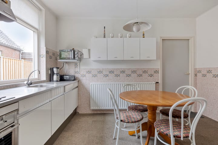 Foto 3 van Voortstraat 6