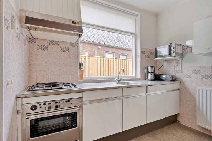 Foto 9 van Voortstraat 6