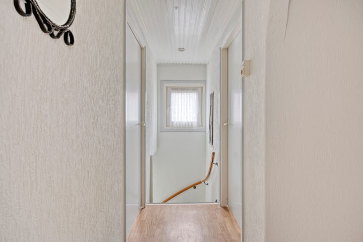 Foto 15 van Voortstraat 6