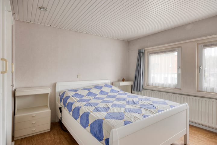 Foto 16 van Voortstraat 6