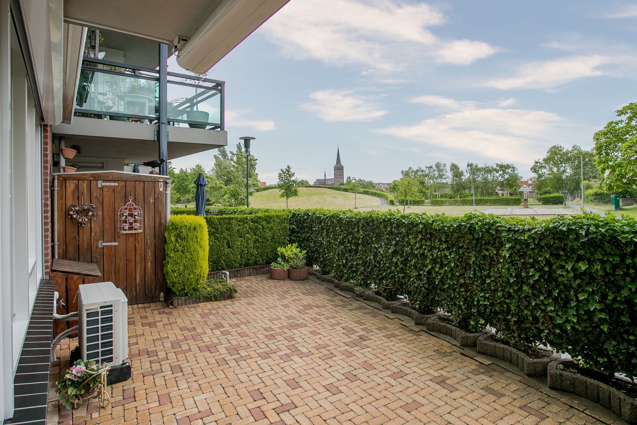 Foto 18 van Medaillon 8