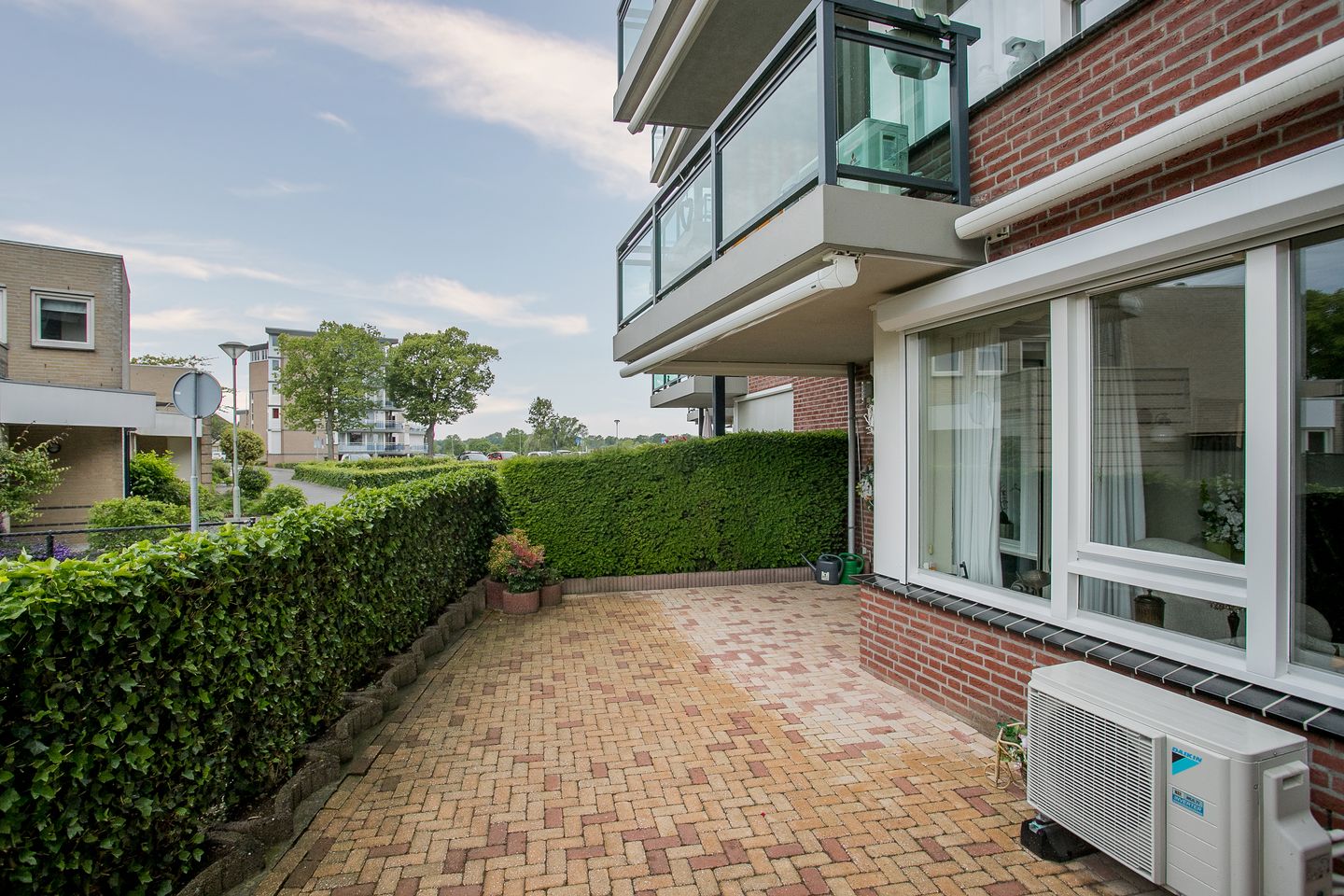 Foto 20 van Medaillon 8