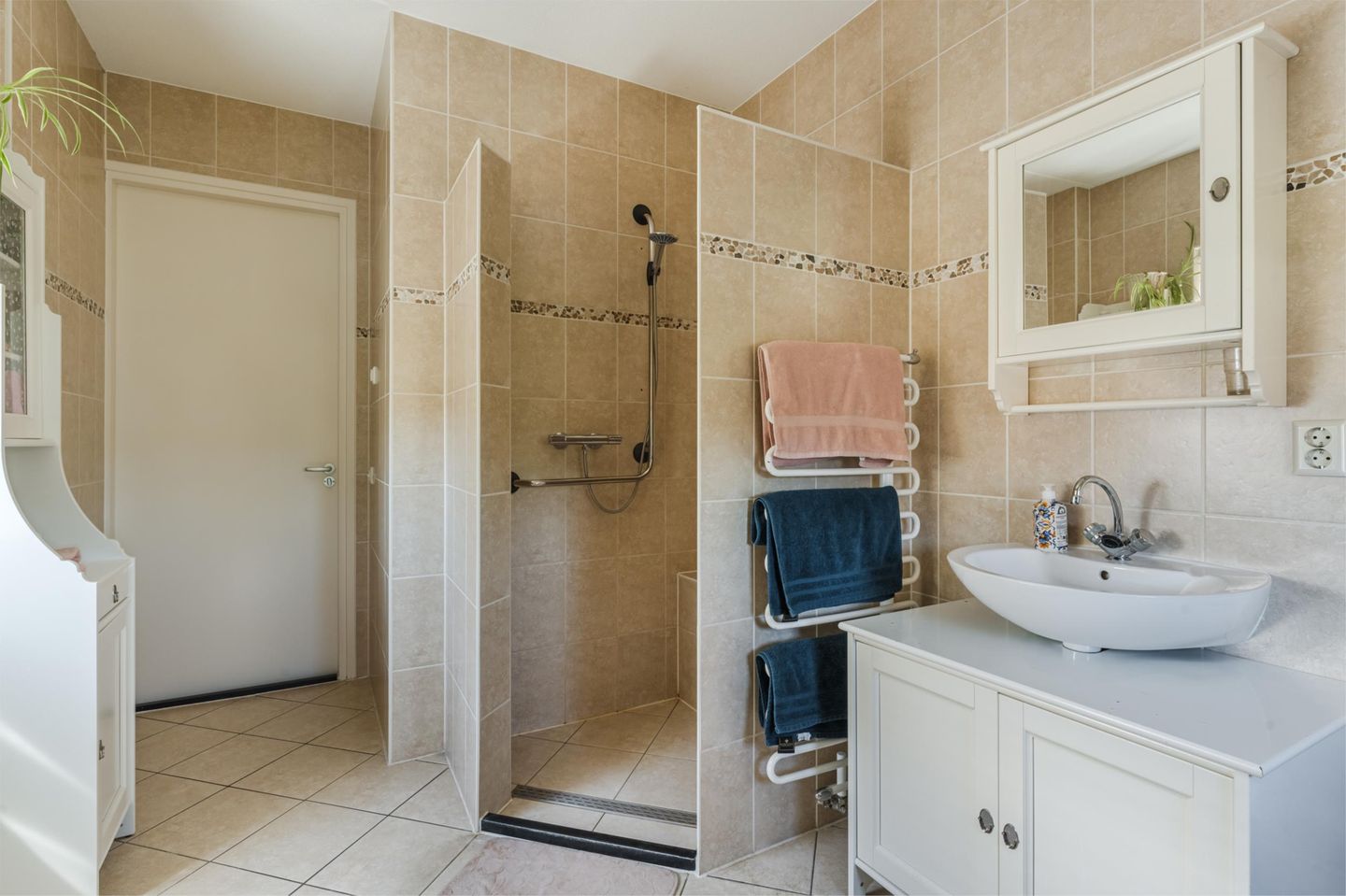 Foto 29 van Kastanjelaan 12