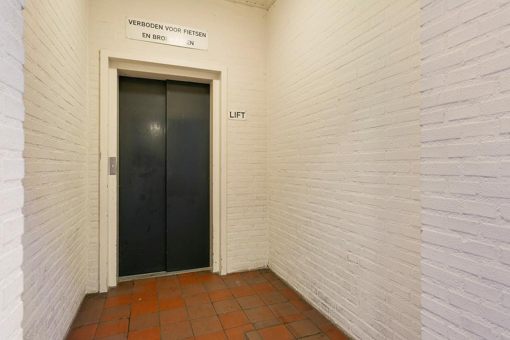 Foto 8 van Burgwal 42