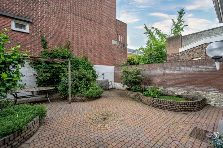 Foto 6 van van Cleefstraat 32