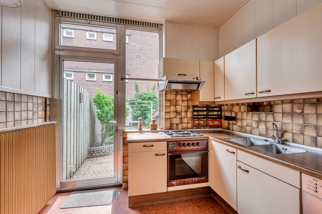 Foto 22 van van Cleefstraat 32