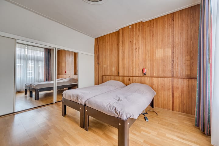 Foto 27 van van Cleefstraat 32