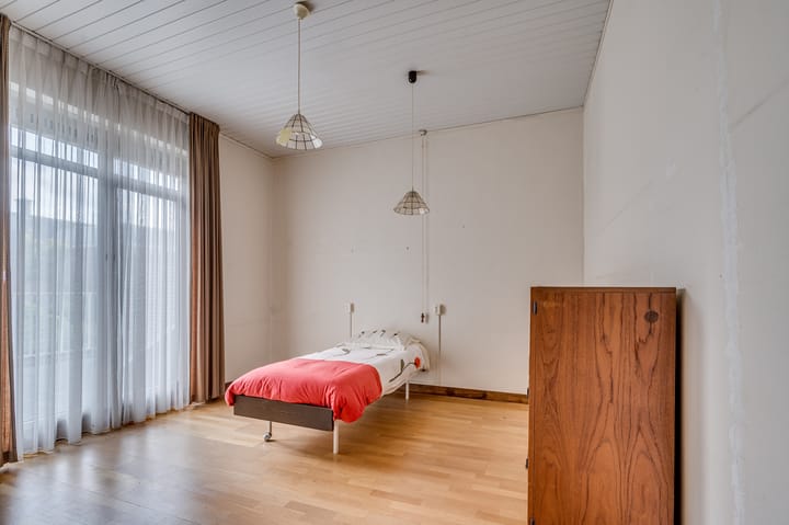 Foto 32 van van Cleefstraat 32