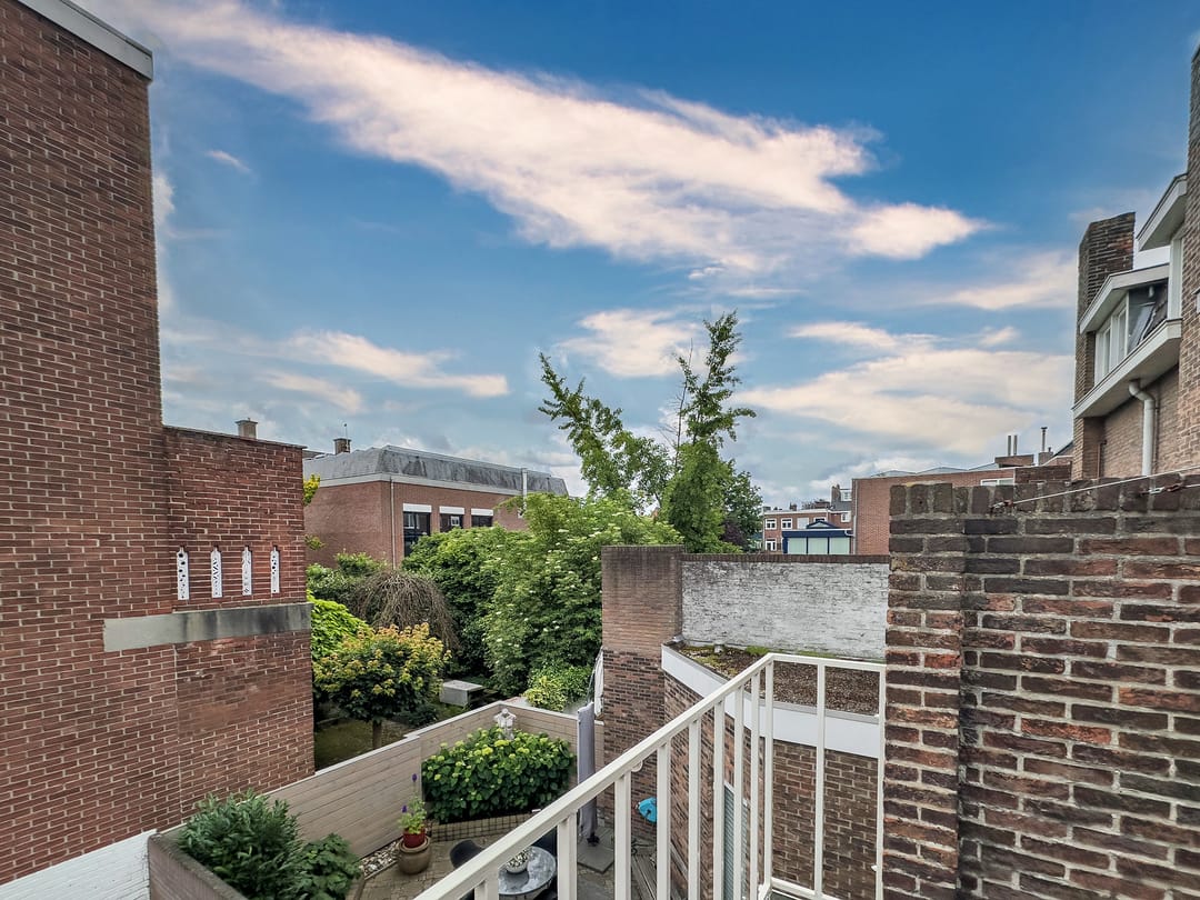 Foto 37 van van Cleefstraat 32