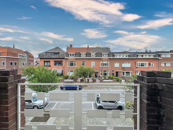 Foto 38 van van Cleefstraat 32