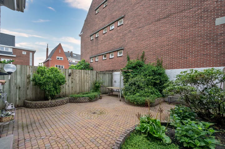 Foto 50 van van Cleefstraat 32