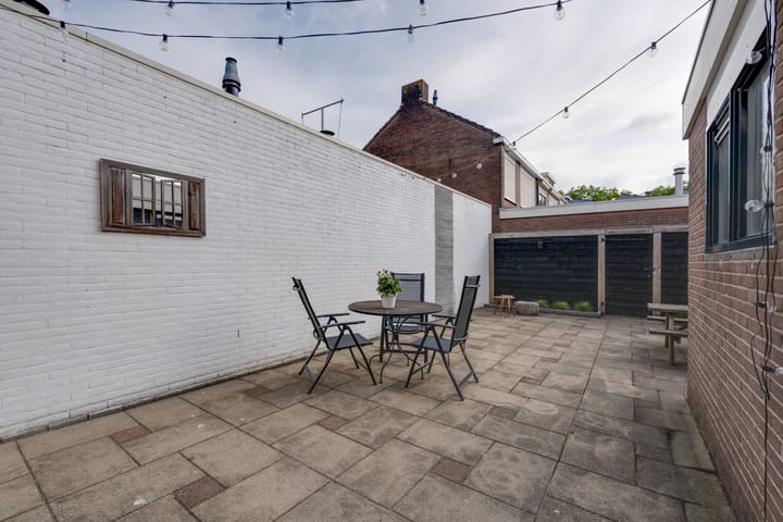 Foto 26 van Schoklandstraat 67