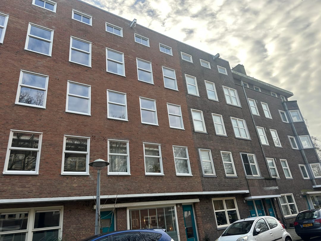 Photo 1 of Pieter van der Doesstraat 67-3