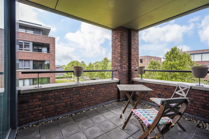 Foto 5 van Van Poeljestraat 46