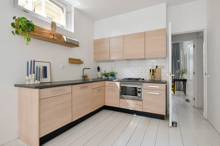 Photo 8 of Elisabeth Wolffstraat 94-2