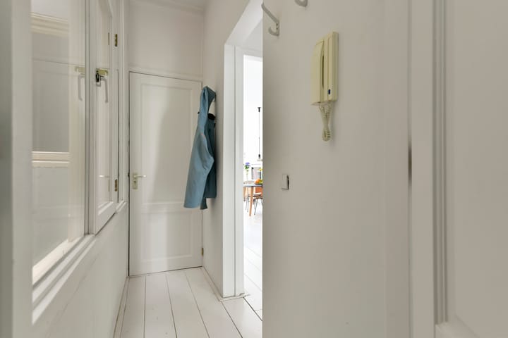 Photo 13 of Elisabeth Wolffstraat 94-2