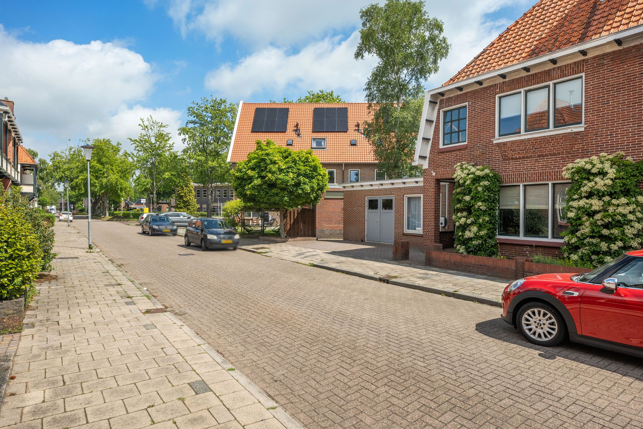 Foto 33 van Ds. Petersenstraat 8