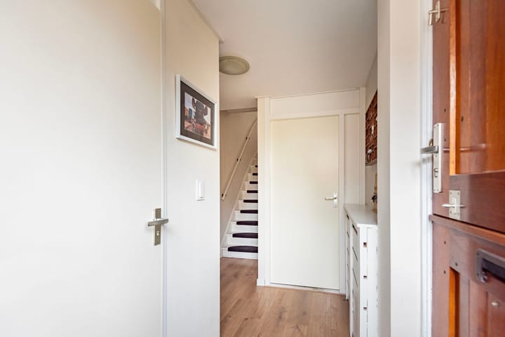 Foto 7 van Weegbree 15