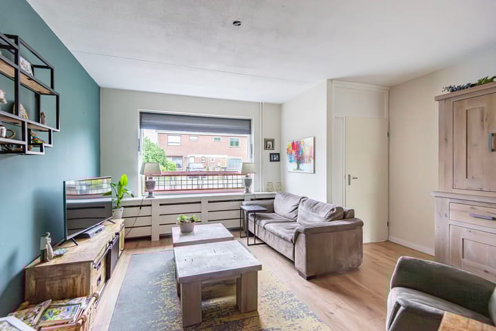 Foto 9 van Weegbree 15