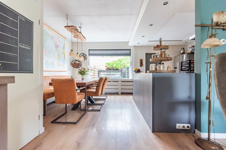 Foto 12 van Weegbree 15