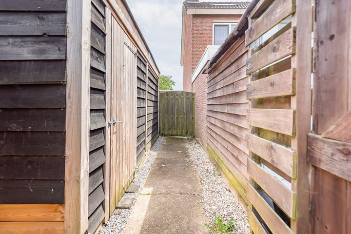 Foto 41 van Weegbree 15