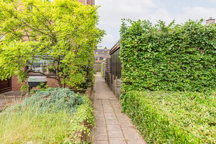 Foto 42 van Weegbree 15