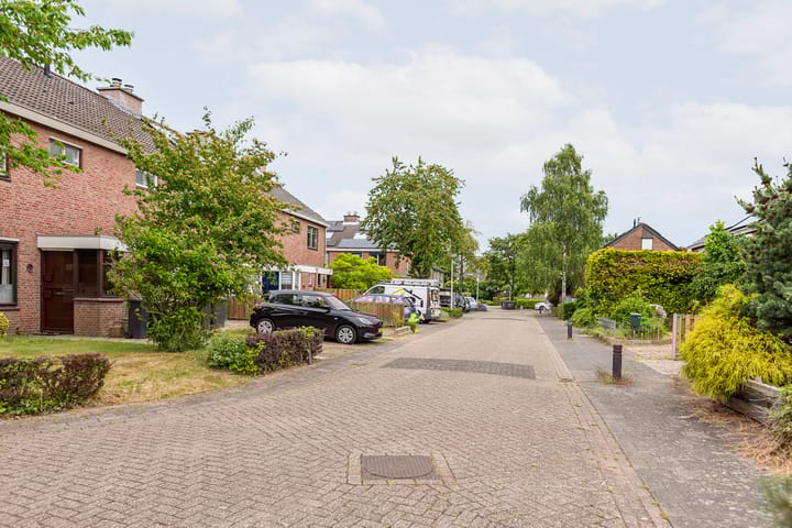 Foto 43 van Weegbree 15