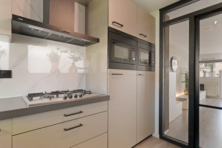 Foto 12 van Volkerakstraat 67