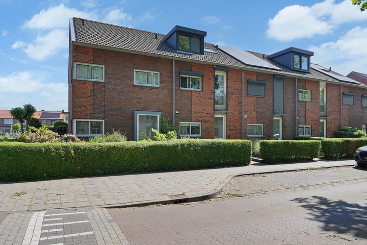 Foto 35 van Volkerakstraat 67