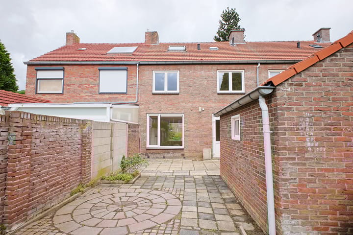 Foto 12 van Pastoor van Eijsstraat 59