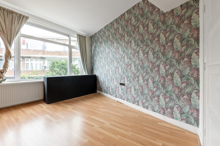 Photo 25 of Nunspeetlaan 107