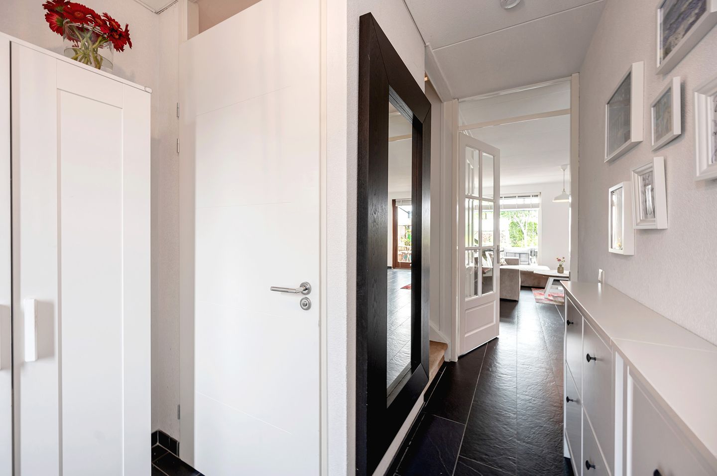 Photo 4 of Tiarastraat 28