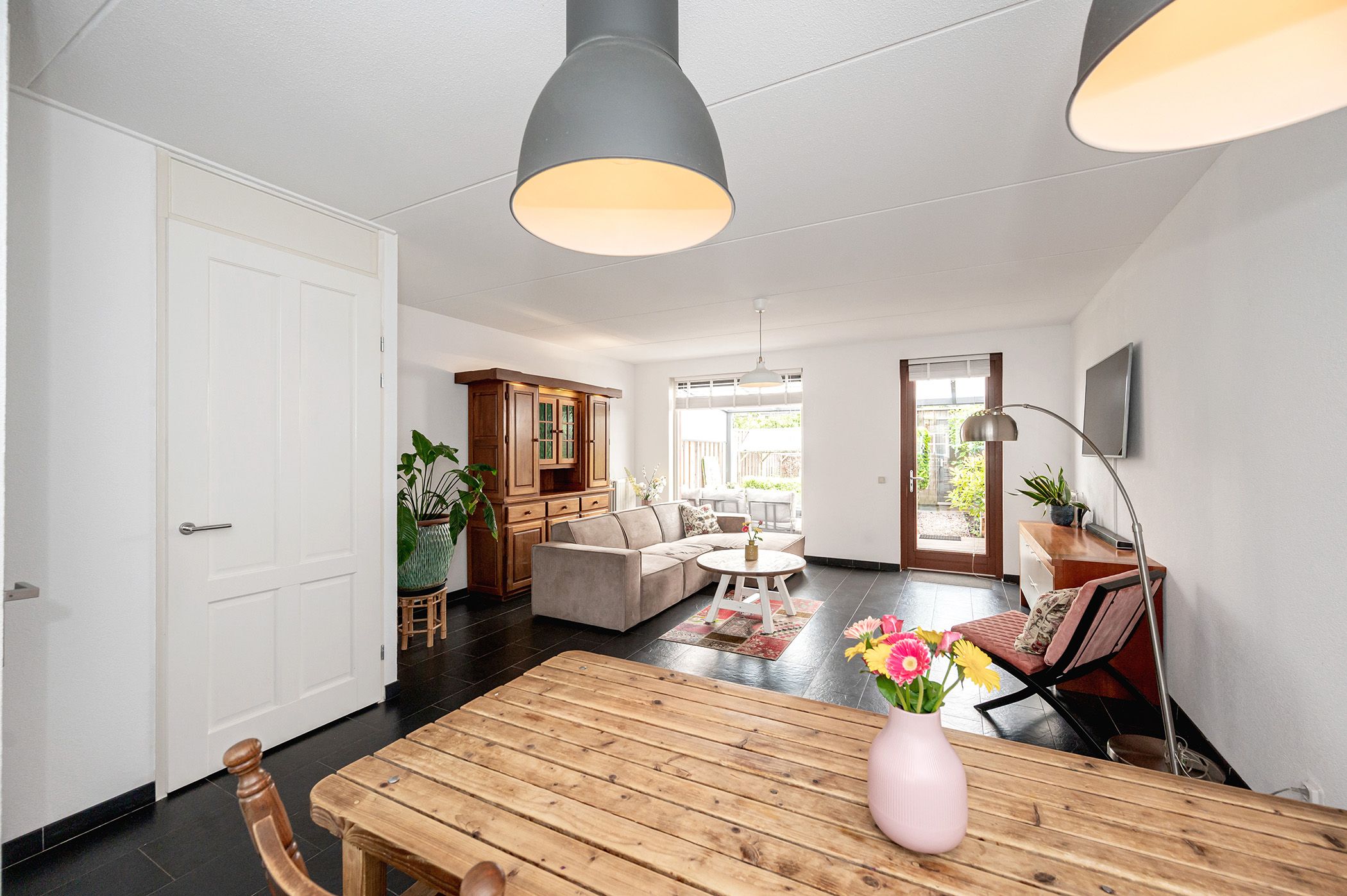 Photo 15 of Tiarastraat 28