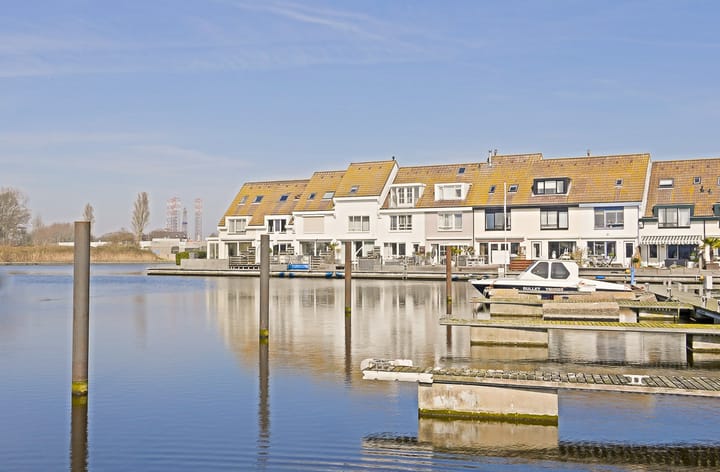 Photo 31 of Saturnus 54