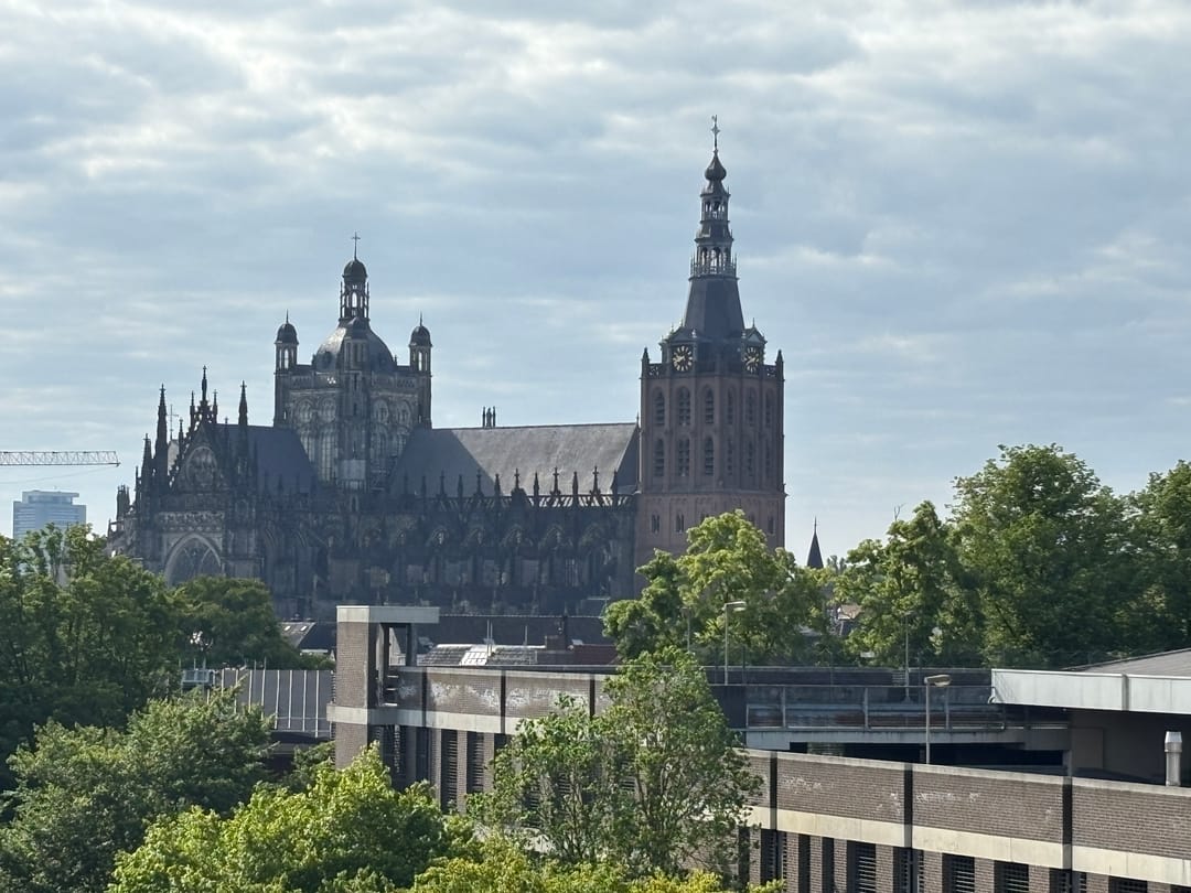 Foto 2 van Burgemeester Loeffplein 22