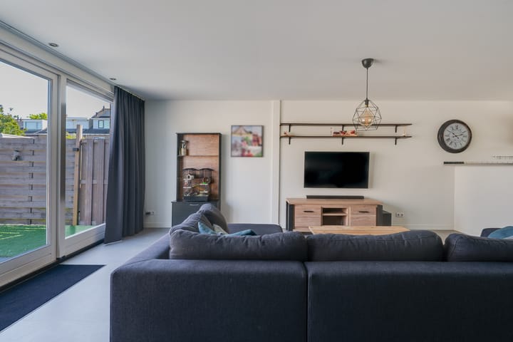 Photo 9 of Ruysdaelstraat 39